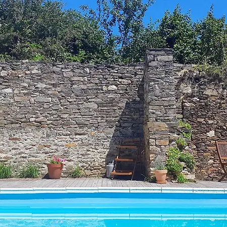 La Rhue Gites - Jacuzzi * Jumilhac-le-Grand