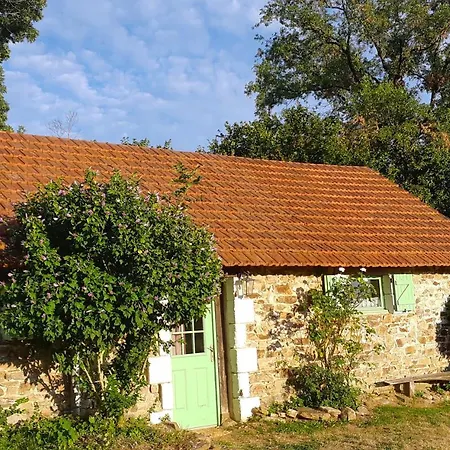 La Rhue Gites - Jacuzzi * Jumilhac-le-Grand
